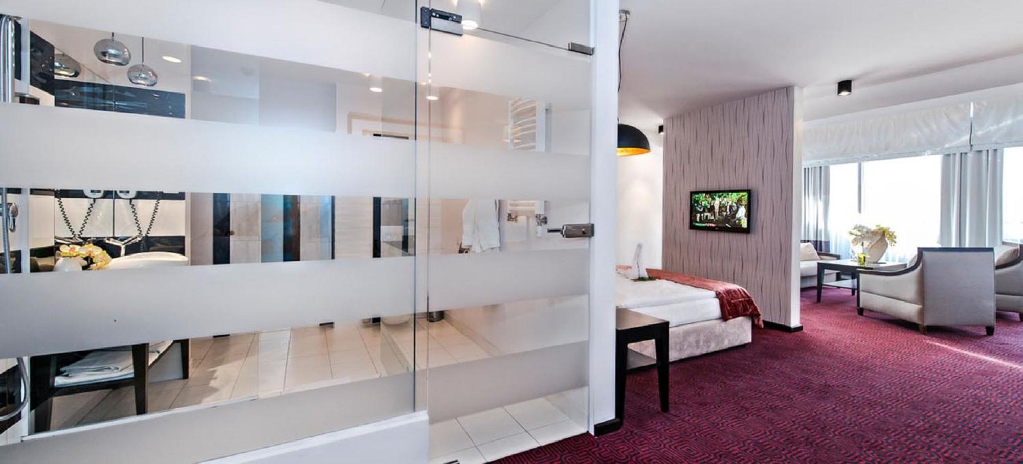 Hotel Silvia Gold Gliwice Exteriör bild