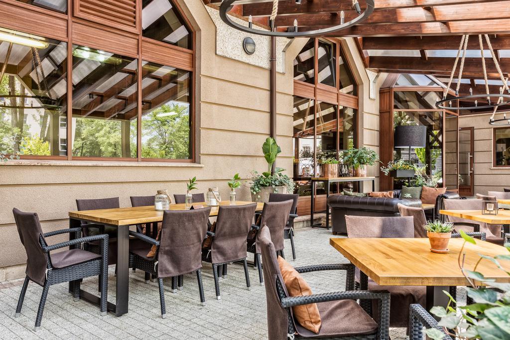 Hotel Silvia Gold Gliwice Exteriör bild